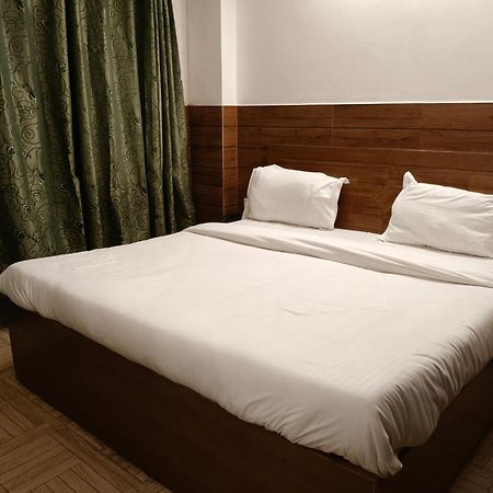 Hotel Kailash Residency デヘラードゥーン エクステリア 写真